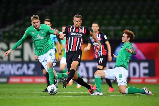 39岁詹姆斯场均30+5+9当选周最佳 史上第二老